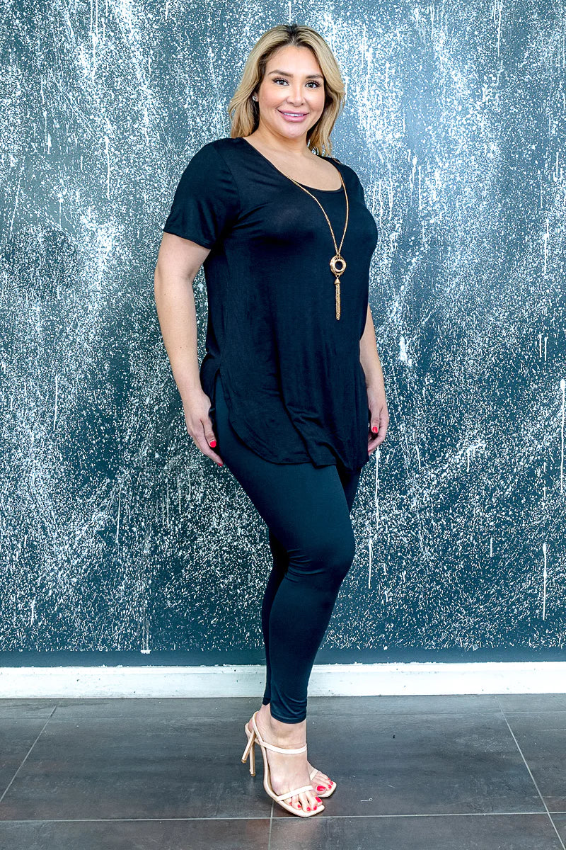 Short Sleeve Plus Size Blouse with Necklace